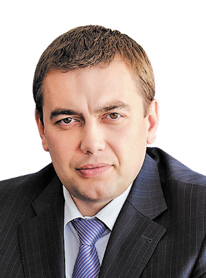 Максим МАРТИНЮК,  голова Державної служби з питань геодезії, картографії та кадастру.